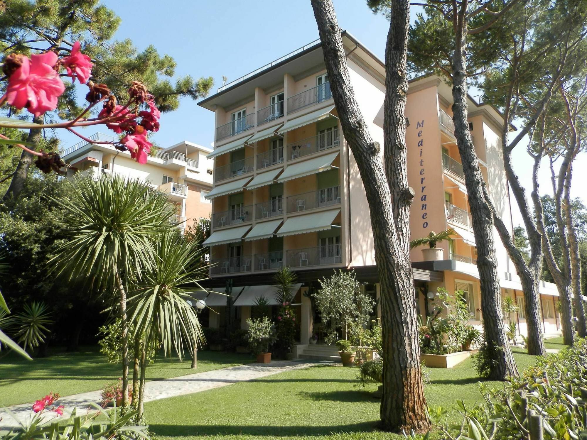 Hotel Mediterraneo Marina di Pietrasanta Exterior foto